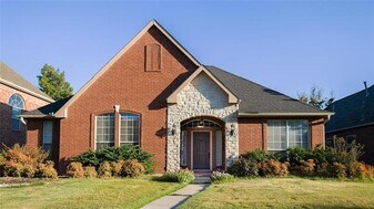 4121 Burnhill Dr in Plano, TX - Building Photo