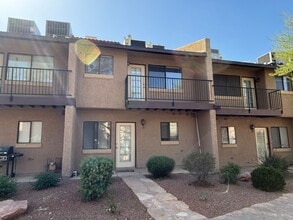 3980 Tirana Way in Las Vegas, NV - Building Photo - Building Photo