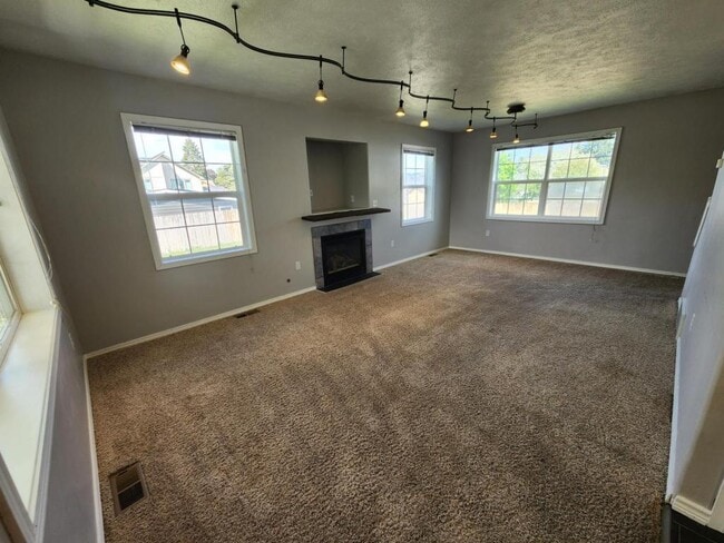3420 N Elton Rd in Spokane Valley, WA - Building Photo - Building Photo