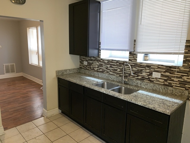 7500 S Emerald Ave-Unit -1 in Chicago, IL - Building Photo