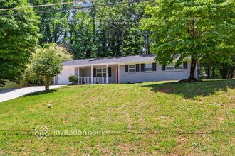 3871 Leisure Springs Dr in Decatur, GA - Foto de edificio - Building Photo