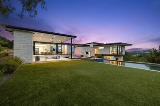 4202 Serene Hills Dr in Austin, TX - Building Photo - Building Photo