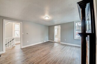 744 Proctor Wy, Unit Apt. 2 in Pittsburgh, PA - Building Photo - Building Photo