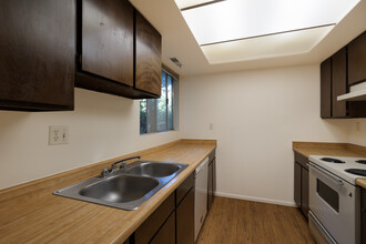 Cinnamon Springs in Taylorsville, UT - Building Photo - Interior Photo