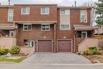 Etobicoke Estates in Toronto, ON - Building Photo - Building Photo