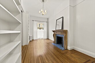 1119 N Calvert St in Baltimore, MD - Building Photo - Building Photo