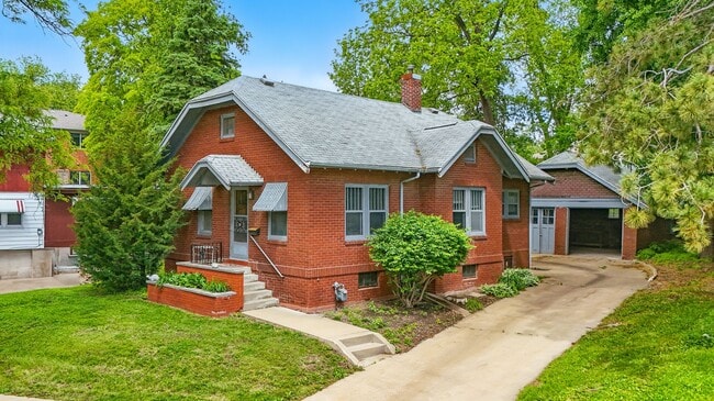 property at 28 Valley Ave