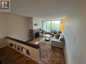 20-420 Speers Rd in Oakville, ON - Building Photo - Building Photo