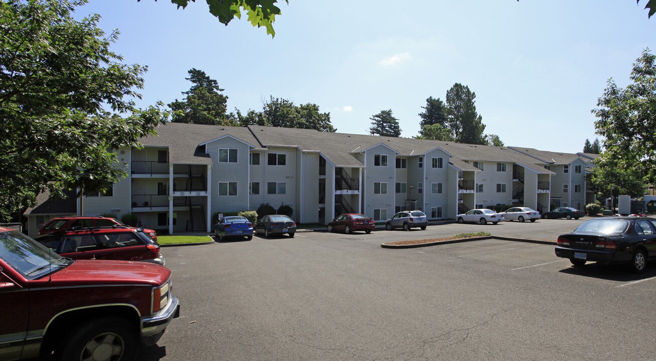 Glacier View in Troutdale, OR - Foto de edificio