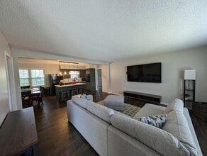 35 Thomas Cove in Jackson, TN - Building Photo - Building Photo