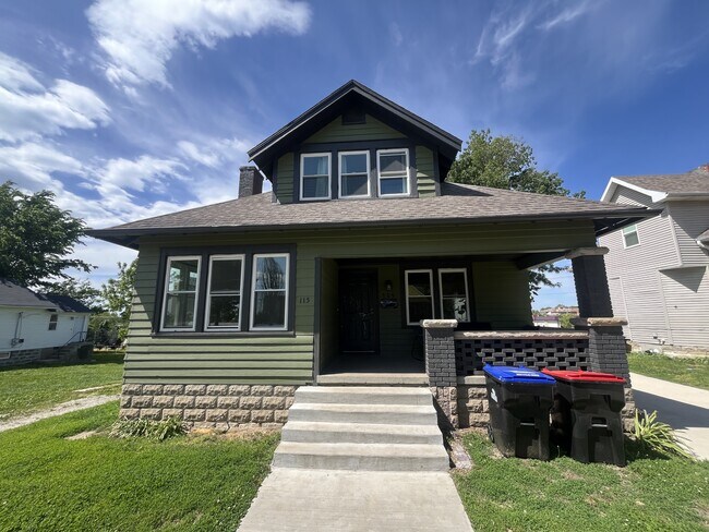115 Ming St in Warrensburg, MO - Building Photo - Building Photo