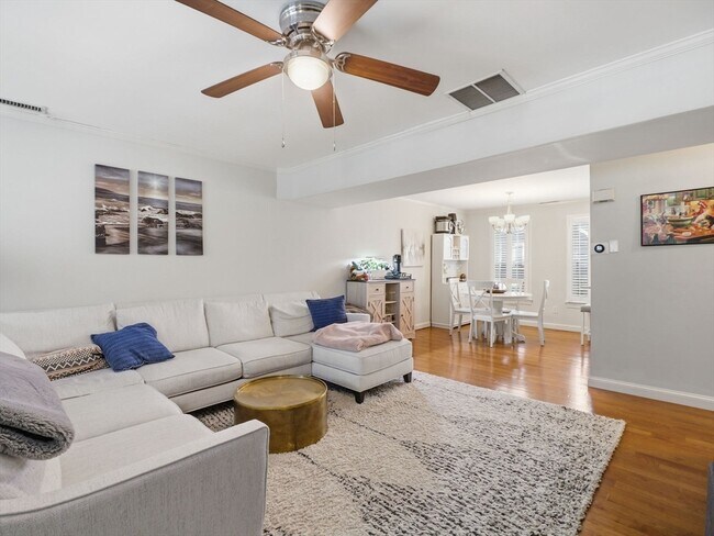 25 Stock St in Boston, MA - Building Photo - Building Photo