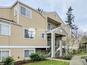 5300 Harbour Pointe Blvd-Unit -Unit 311E in Mukilteo, WA - Building Photo - Building Photo