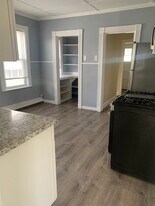 123 Bucknam St, Unit 2 in Everett, MA - Building Photo