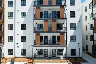 Santa Rosa Avenue in Santa Rosa, CA - Building Photo - Building Photo