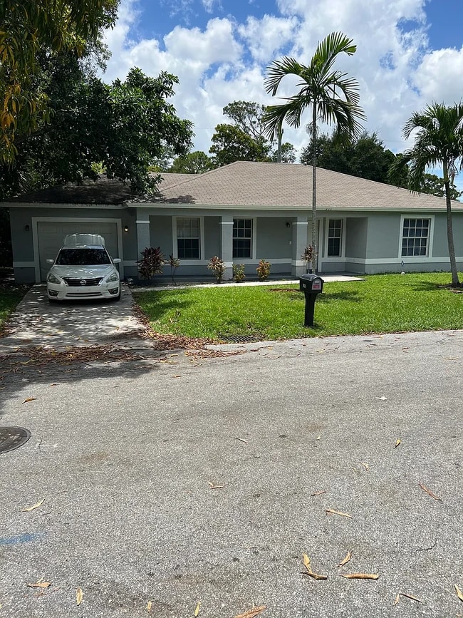 813 NW 19th Ave in Fort Lauderdale, FL - Building Photo - Building Photo