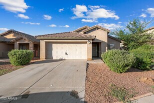 10748 W Mountain View Dr in Avondale, AZ - Building Photo