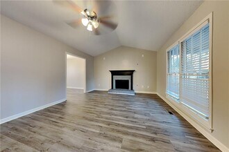 3887 Spring Meadow Dr in Acworth, GA - Building Photo - Building Photo