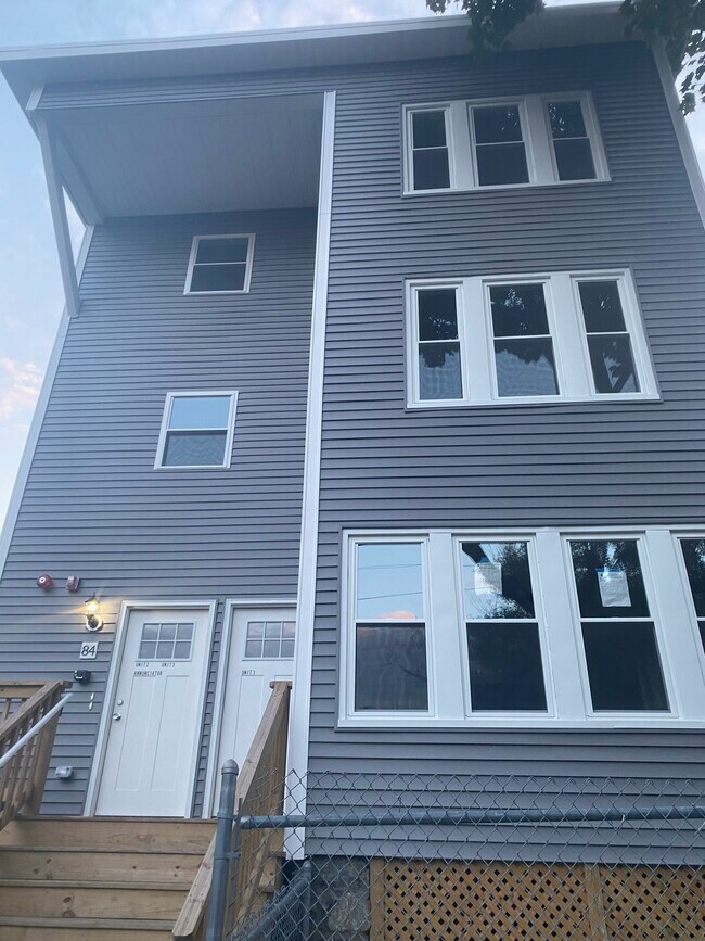 84 Burrill Ave Apartments and Nearby Lynn Apartments For Rent Lynn, MA