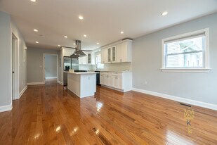 1495 Hyde Park Ave, Unit 1 in Boston, MA - Building Photo