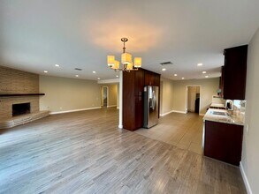 5811 Agnes Ave in Los Angeles, CA - Building Photo - Building Photo