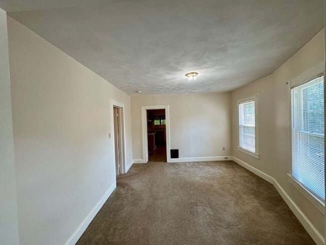 28 Laurel Ave in Binghamton, NY - Building Photo - Building Photo