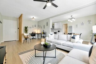 The Wishing Well in Gardena, CA - Building Photo