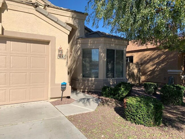 9842 W Salter Dr in Peoria, AZ - Foto de edificio - Building Photo