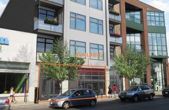 3220 N Lincoln in Chicago, IL - Building Photo - Building Photo