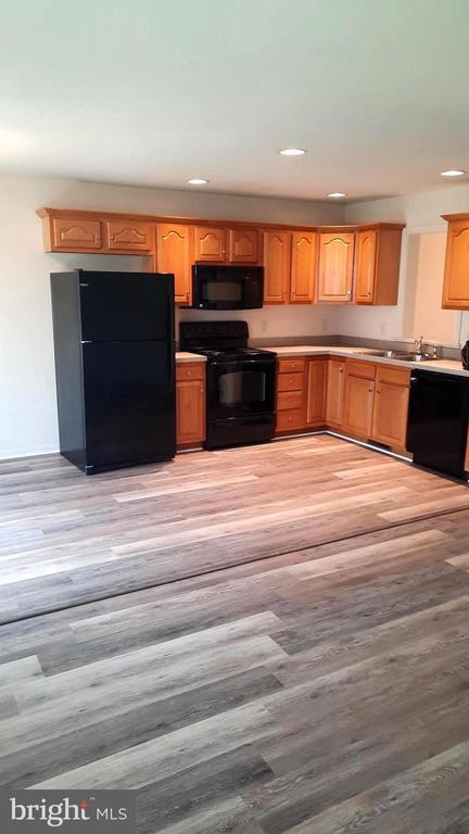 317 Mercury Dr in Hampden Township, PA - Building Photo - Building Photo