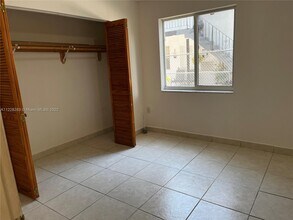 181 NW 47th Ave-Unit -2 in Miami, FL - Building Photo - Building Photo