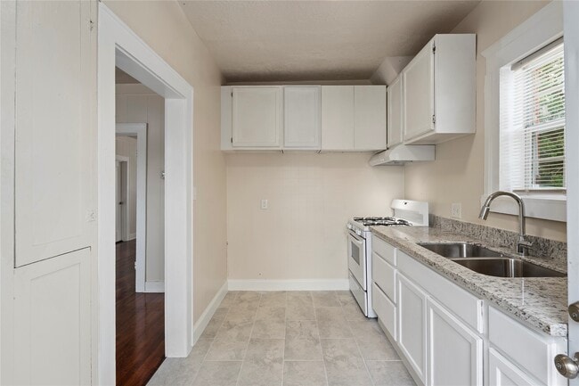 property at 2817 Isabella St