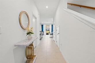 5725 Haven Ter in Nokomis, FL - Building Photo - Building Photo