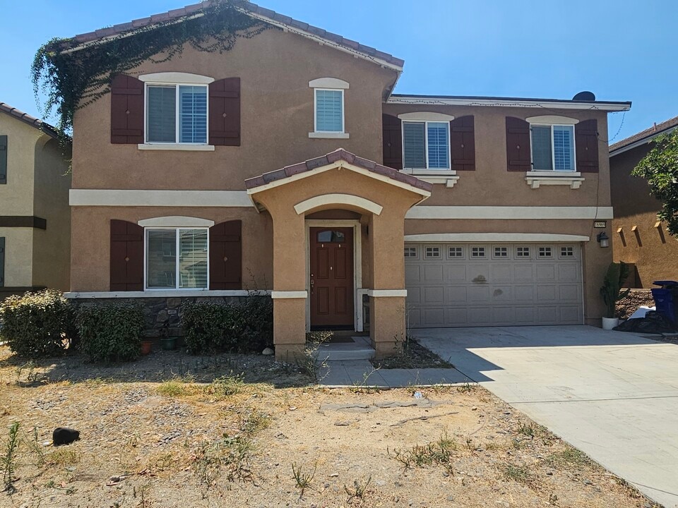 16969 Posey Pl in Fontana, CA - Building Photo