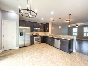 4455 Ellipse Dr in Jacksonville, FL - Building Photo - Building Photo