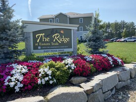 The Ridge at Eastern Trails Apts & Townhomes