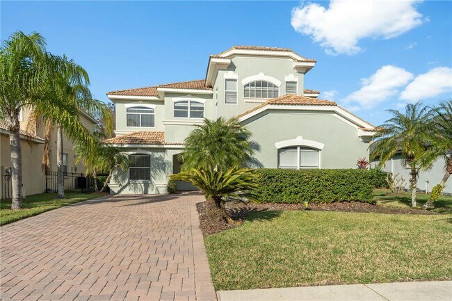 10888 Cory Lake Dr in Tampa, FL - Building Photo - Building Photo
