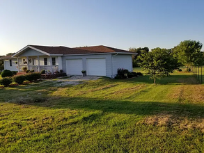 425 Himmel Rd in Moscow Mills, MO - Building Photo - Building Photo