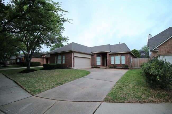 114 Chandler Ct in Sugar Land, TX - Building Photo - Building Photo