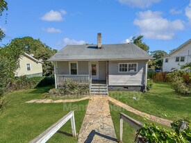 24 Jones St in Greenville, SC - Building Photo