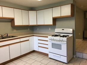 725 E 5th St, Unit 3 in Duluth, MN - Foto de edificio - Building Photo