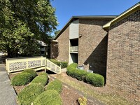 5051 7 Pine Cir in Huntsville, AL - Foto de edificio - Building Photo