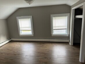 420 William St in Dexter, NY - Foto de edificio - Building Photo