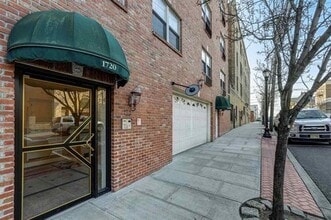 1720 New York Ave in Union City, NJ - Foto de edificio - Building Photo