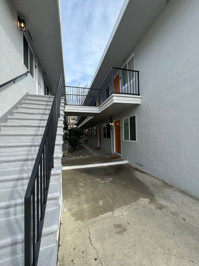 385 S 4th St in San Jose, CA - Building Photo - Building Photo