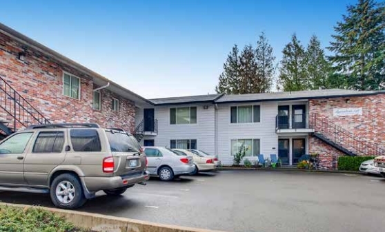 Laura Lane Apartments in Portland, OR - Foto de edificio