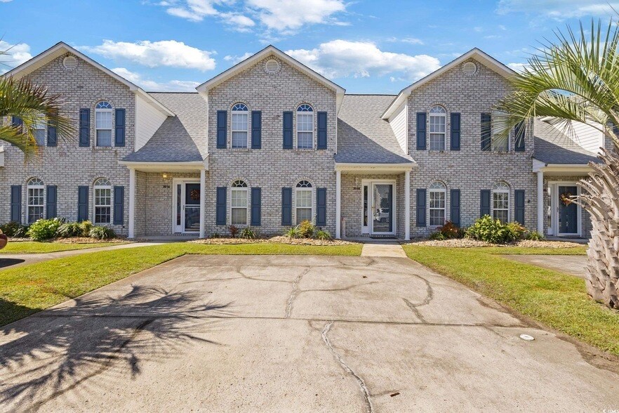3948 Tybre Downs Cir in Little River, SC - Building Photo