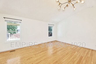 1260 S Ridgehurst Cir in Wichita, KS - Building Photo - Building Photo