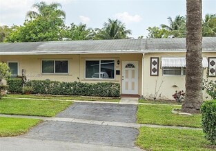 1817 NW 60th Ave in Sunrise, FL - Building Photo - Building Photo