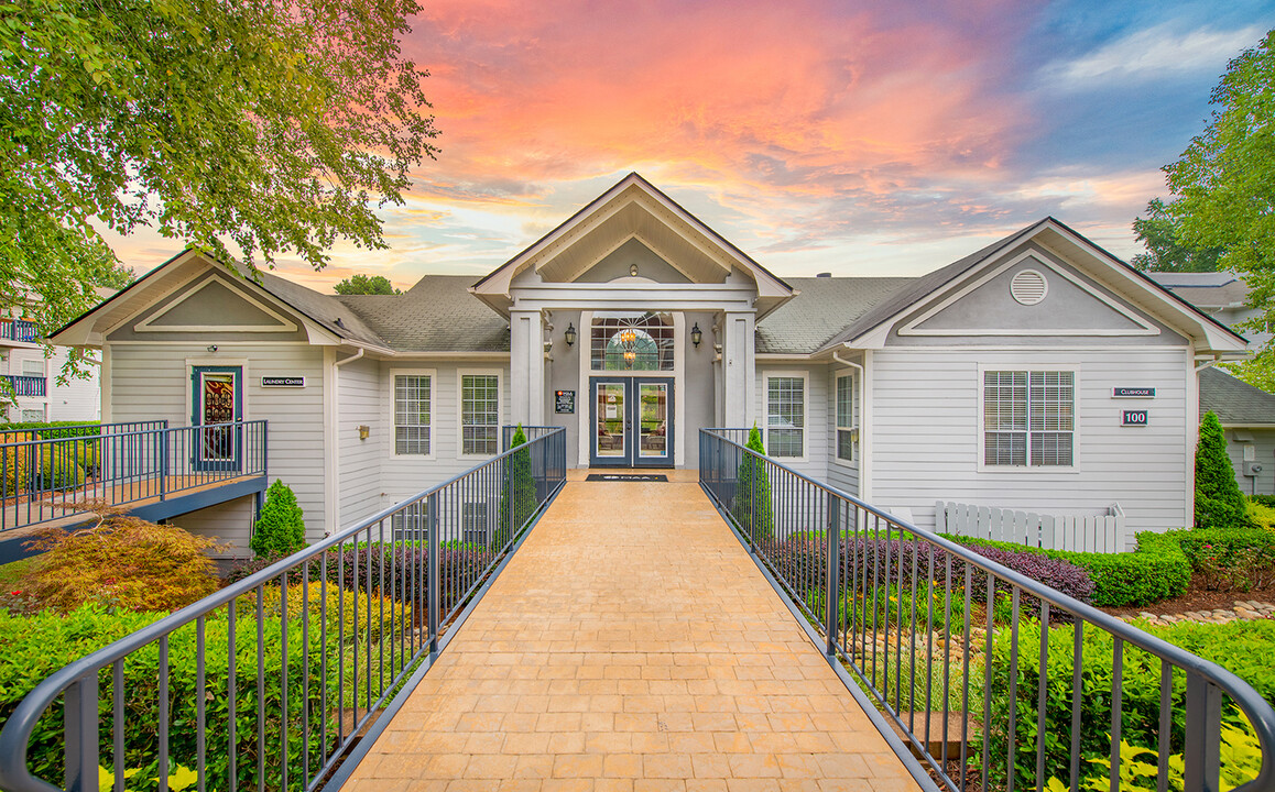 MAA Hermitage in Cary, NC - Building Photo